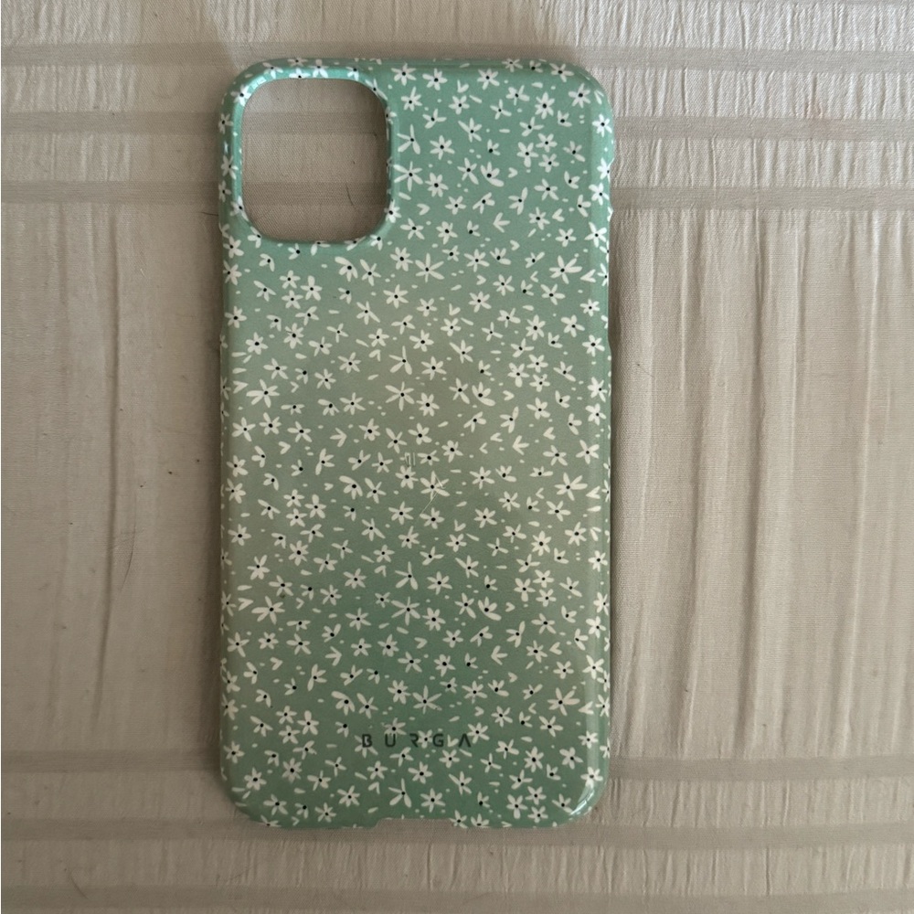 Iphone 11 case 🍀🍀